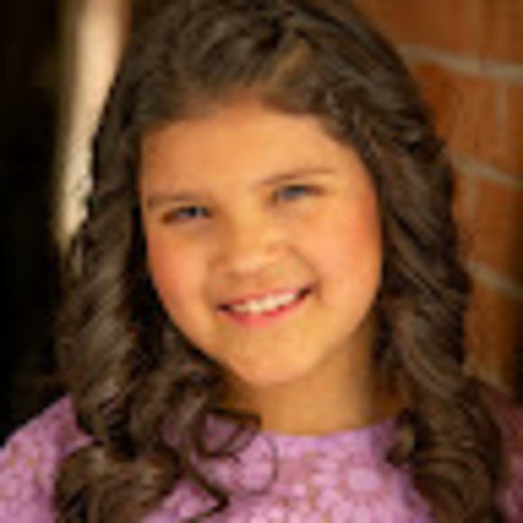 Meet your Posher, Christy - Picture 1 of 1